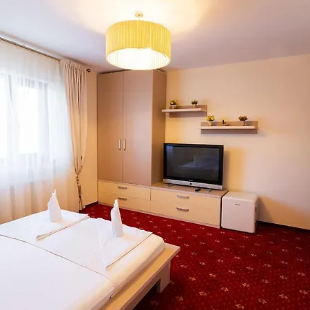 Pensiunea Oscar Vendégház 4*